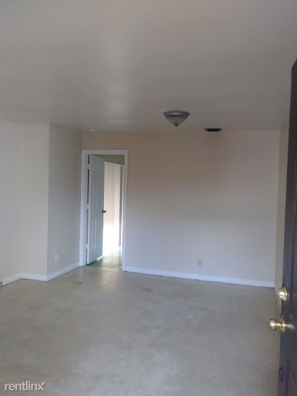 Building Photo - 3 br, 2 bath Condo - 1316 Brandywine Drive