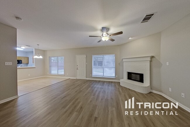 Building Photo - 1505 Yellowbird Ct