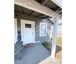 Building Photo - 1290 Blythe Ave SE