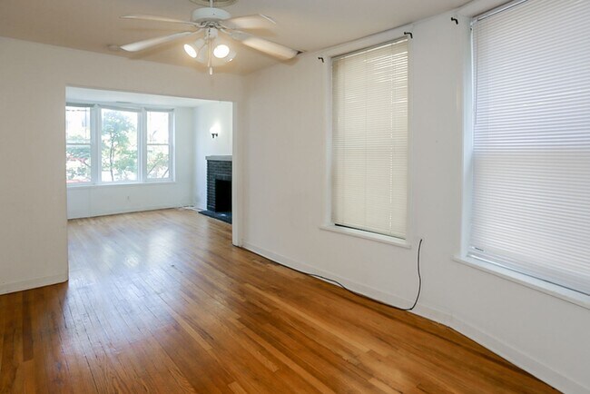 Foto del edificio - 1507 W Barry Ave