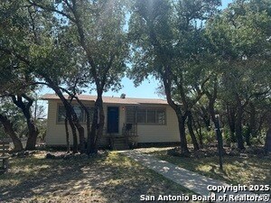Building Photo - 3058 Westview Dr