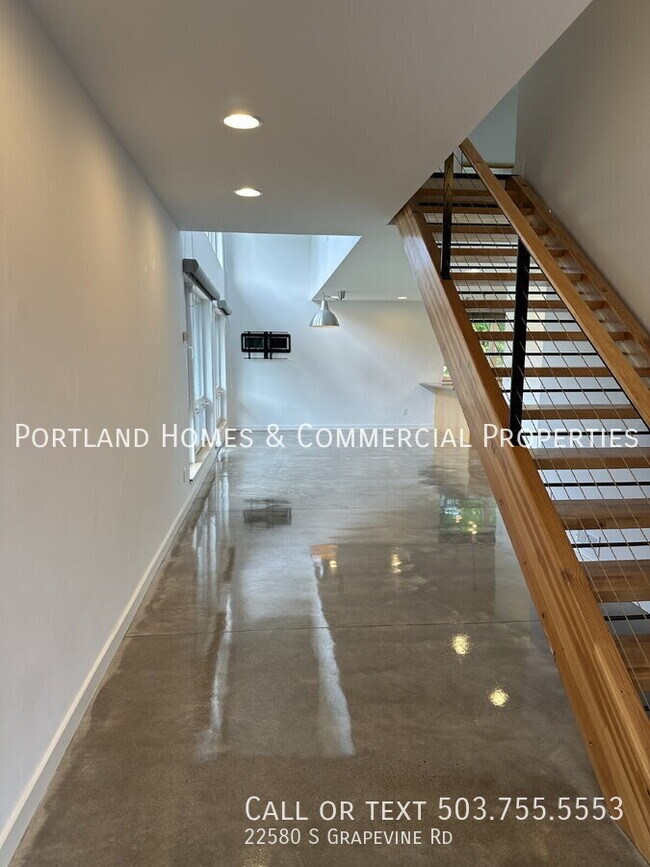 Foto del edificio - 22580 S Grapevine Rd