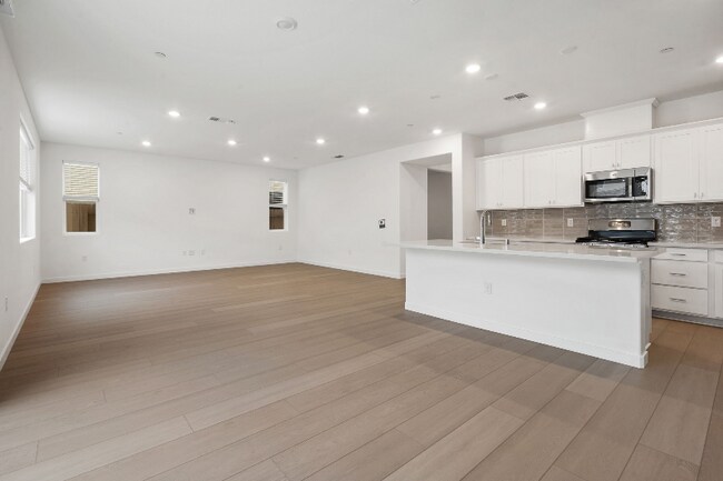 Foto del edificio - 8151 Lavigne Cir