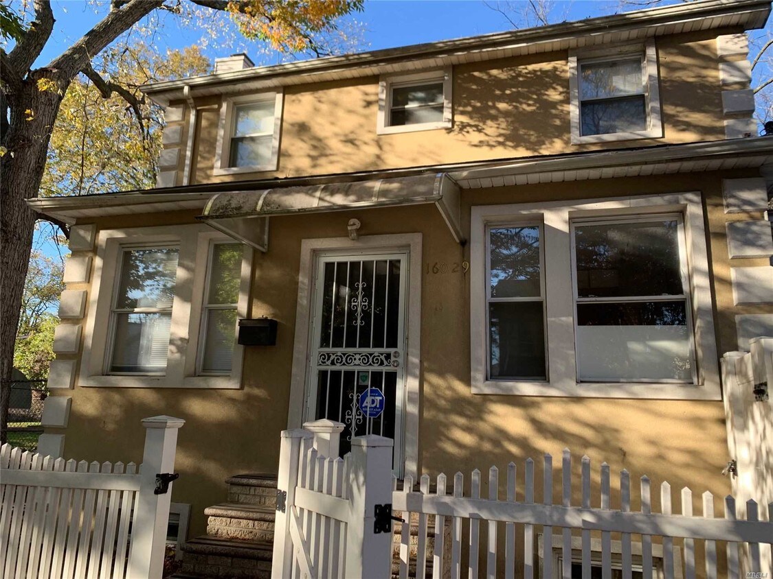 Primary Photo - 160-29 76th Rd