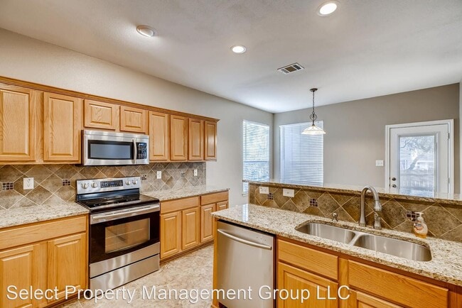 Foto del edificio - 4 br, 3 bath House - 22323 Chimayo Bend