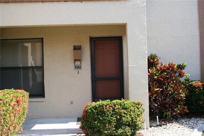 Foto del edificio - 15430 Moonraker Ct