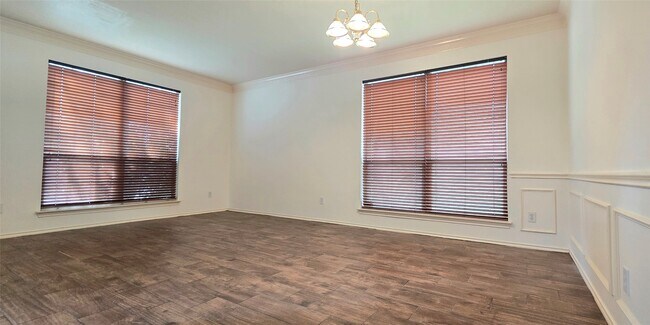 Building Photo - 21038 Narrow Gate Dr