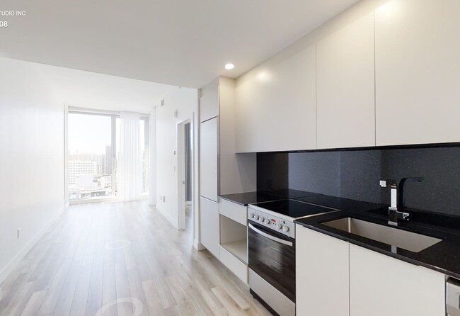 Main Living Area - 2061 Rue Stanley
