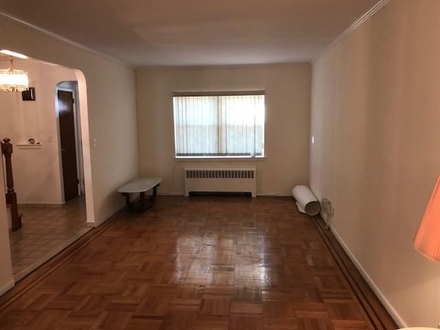 Foto del edificio - 932 Rhinelander Ave