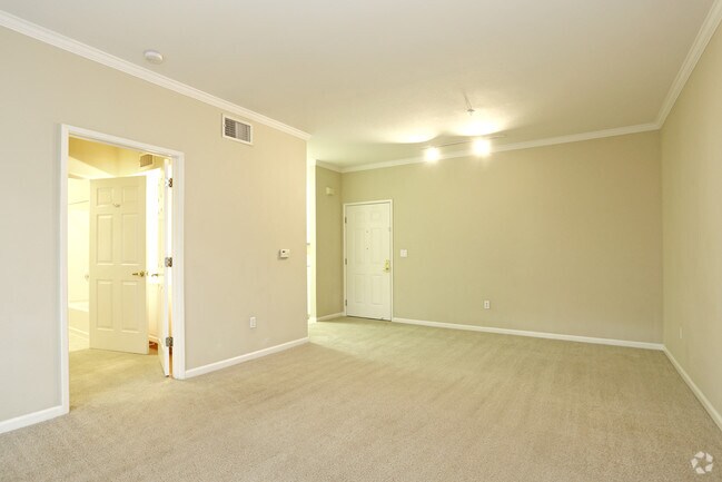 1HAB,1BA - Mayor - Governor's Terrace