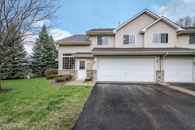 Building Photo - 2 br, 1.5 bath Townhome - 20511 Erin Court