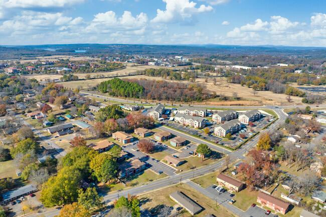 Aerial context - Parker Place Apartments