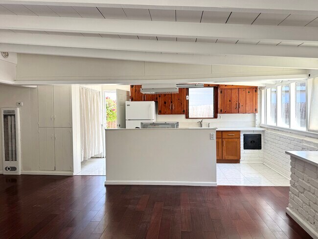 Foto del edificio - 2321 W Carson St