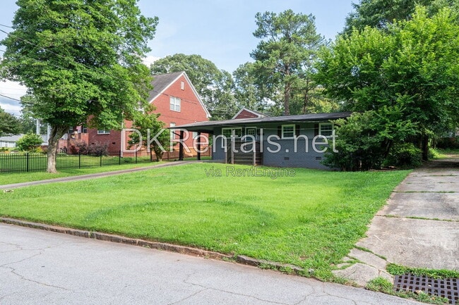 Building Photo - 2131 Bixler Cir