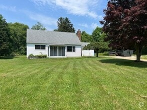 Building Photo - 480 Oliphant Ln