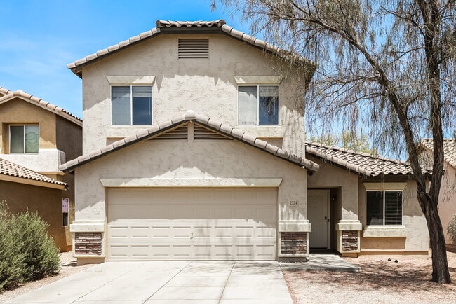 Building Photo - 2324 E San Manuel Rd