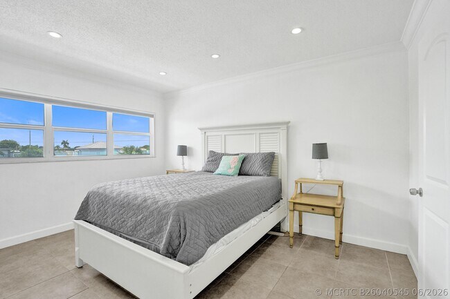 Foto del edificio - 5203 NE 24th Terrace