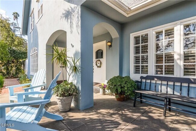 Foto del edificio - 833 Oakwood Pl