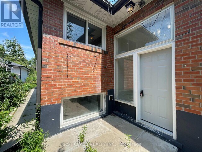 Photo du bâtiment - 181 Wedgewood Dr