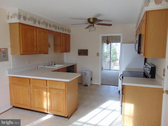 Foto del edificio - 4901 Asquith Ct