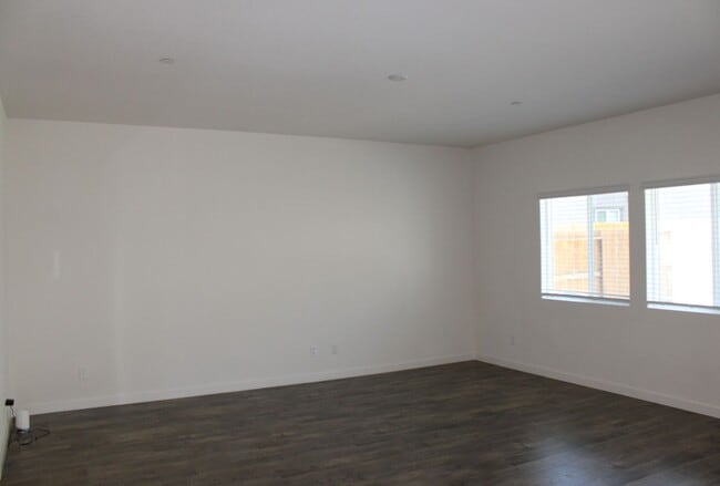 Foto del edificio - 9177 Farmstead Cir