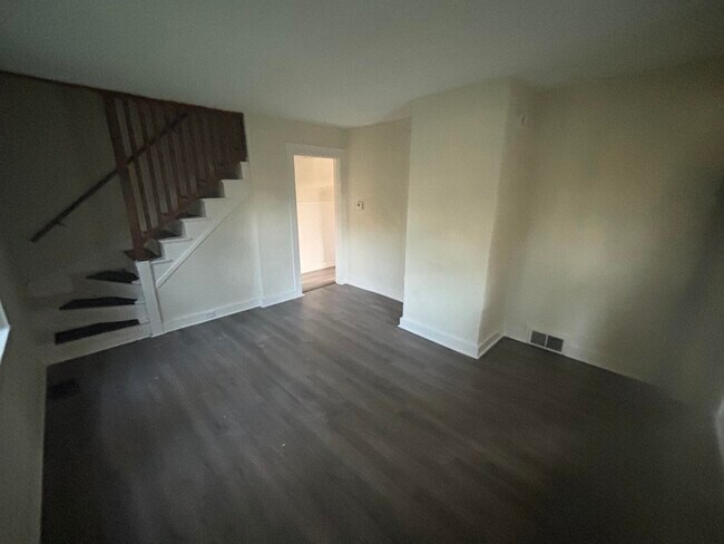 Foto del edificio - 25 Ridgeway Ave