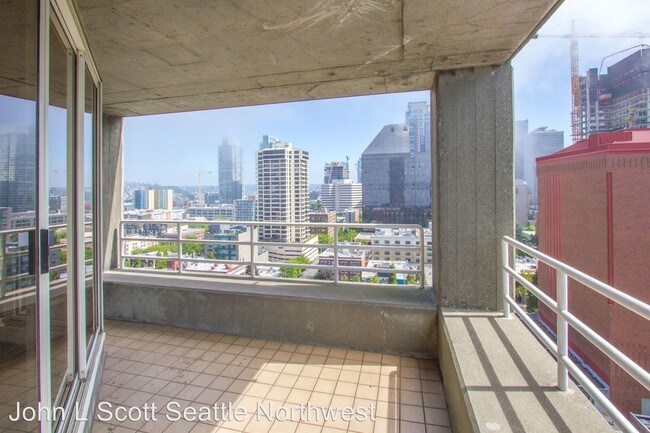Foto del edificio - 1 br, 1 bath House - 2125 1st Ave #1904