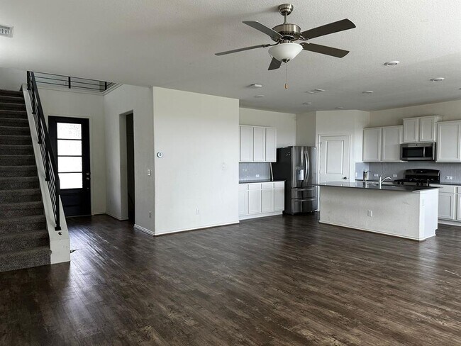 Foto del edificio - 208 Montauk Loop