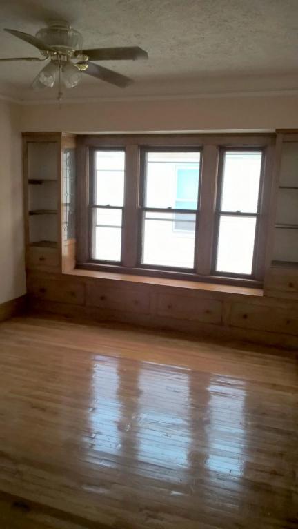 Building Photo - 3965 E 140th St