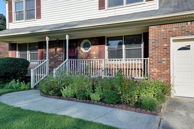 Building Photo - Spacious single family home in Westview Lakes.