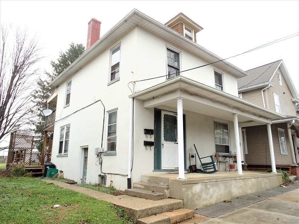 Foto principal - 130 N Cedar St