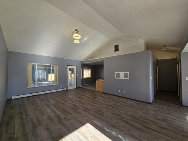 Foto del edificio - 3156 Arrowhead Dr