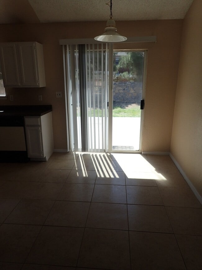 Building Photo - 11500 Bob Mitchell Dr