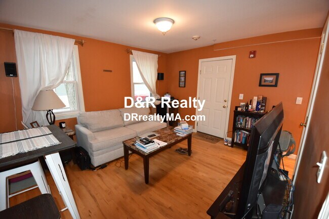 Foto del edificio - 241 Hurley St