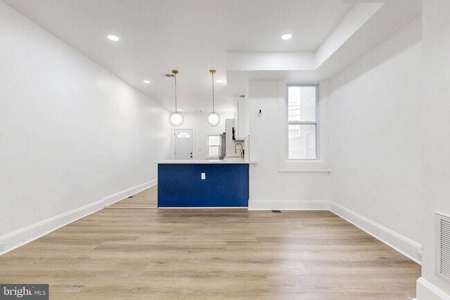 Foto del edificio - 2320 W Lexington St