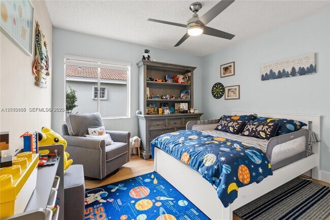 Building Photo - Northwest 19th Street, Pembroke Pines, FL 33029 - 3 BR 2 BA single-family home