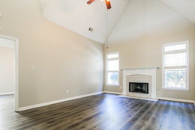 Foto del edificio - 8994 Raspberry Ln