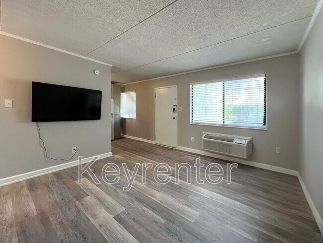 Foto del edificio - 2718 Painter Ave SW