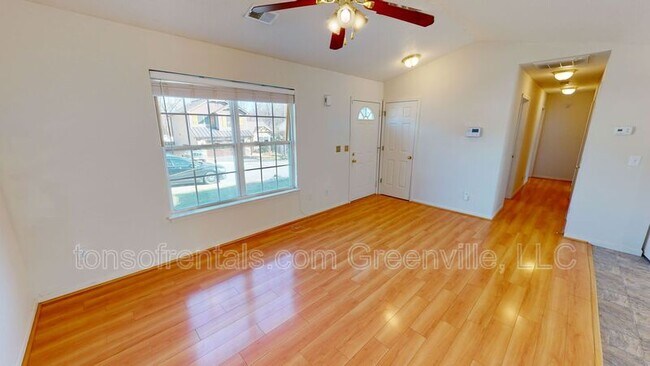 Foto del edificio - 206 Juniper Leaf Way