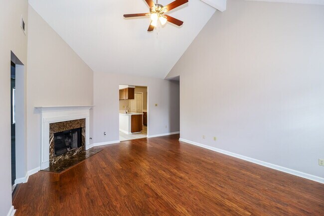 Foto del edificio - 8416 Kimberly Rose Dr