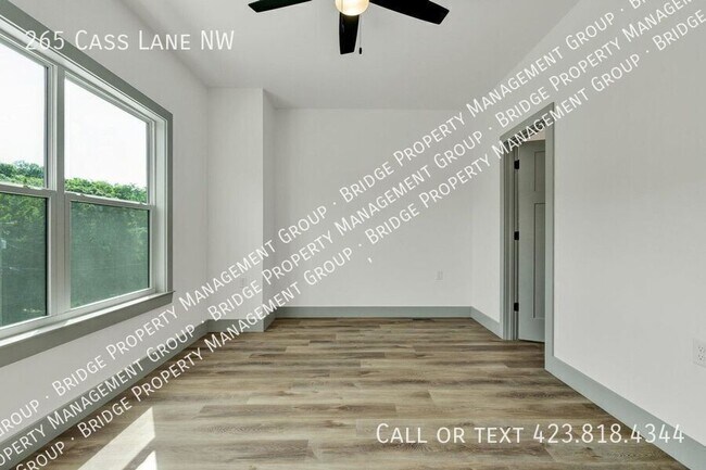 Foto del edificio - 265 Cass Ln NW