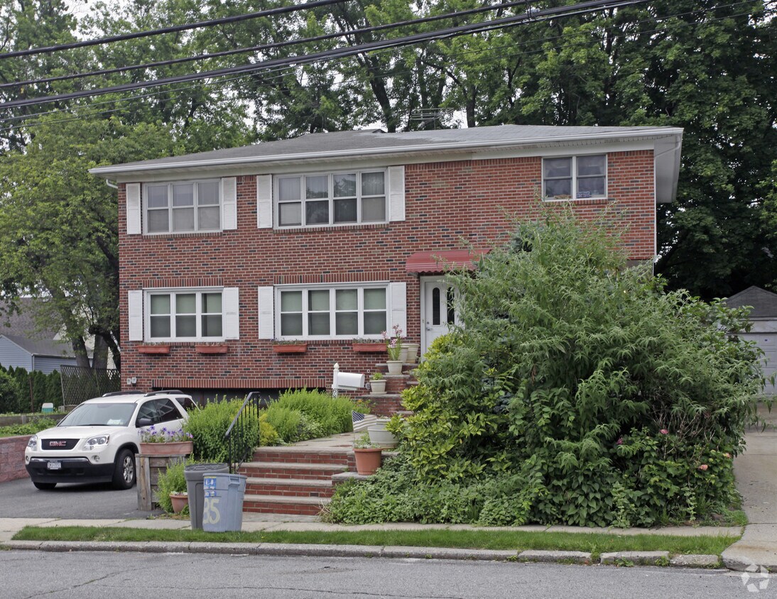 685 Bement Ave, Staten Island, NY 10310 Apartments in Staten Island