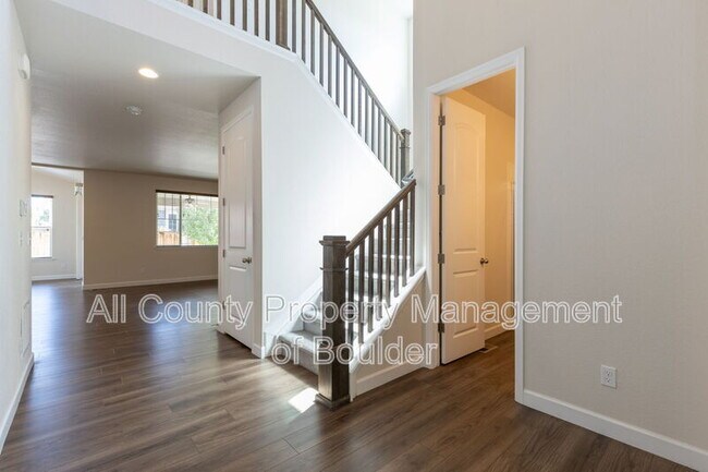 Building Photo - 286 Western Sky Cir