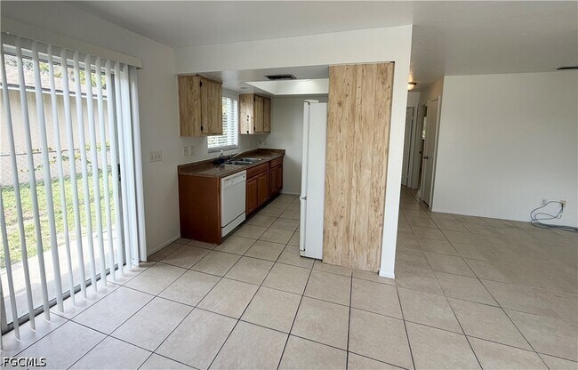 Foto del edificio - 929 SE 24th Ave