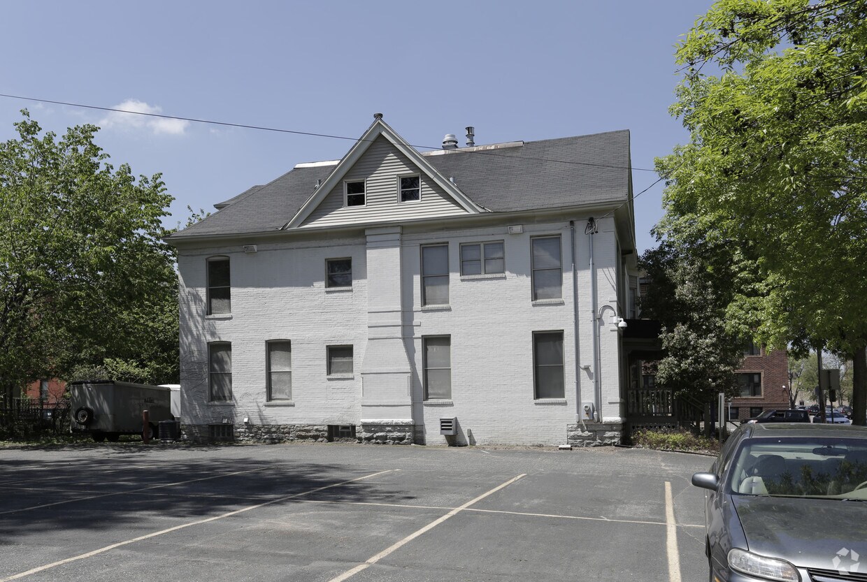 Building Photo - Zimmerman House