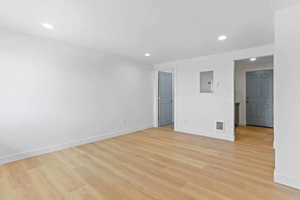 Primary Photo - Beautifully Remodeled Studios!