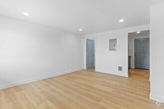 Building Photo - 1407 W Marina Dr