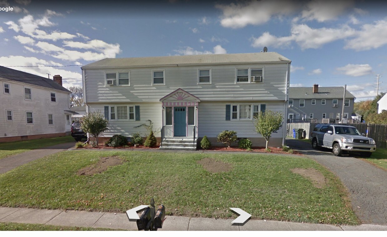 237 Middletown Ave, Wethersfield, CT 06109 House Rental in