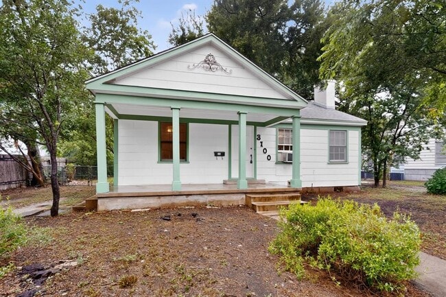 Building Photo - 3100 Breeze Terrace