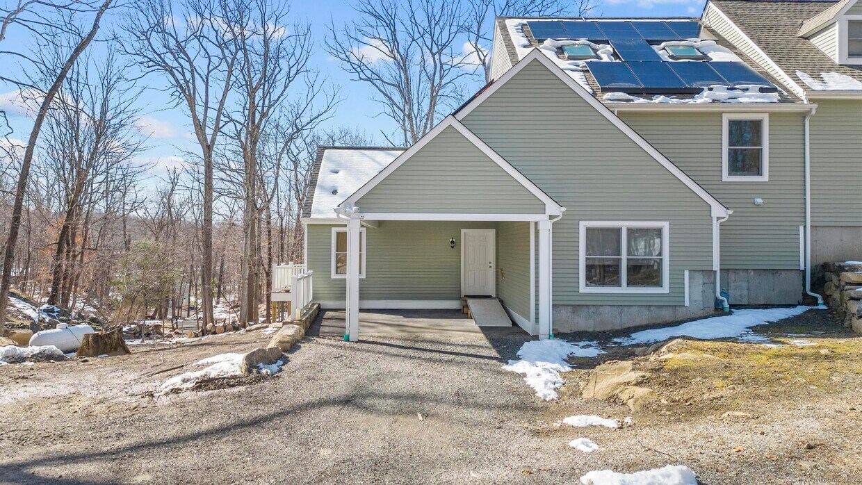 18 Madeline Dr, Ridgefield, CT 06877 House Rental in Ridgefield, CT